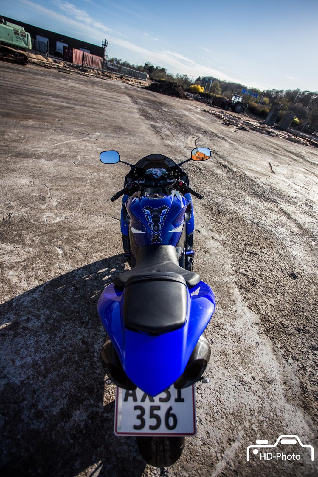 Yamaha R1 billede 13