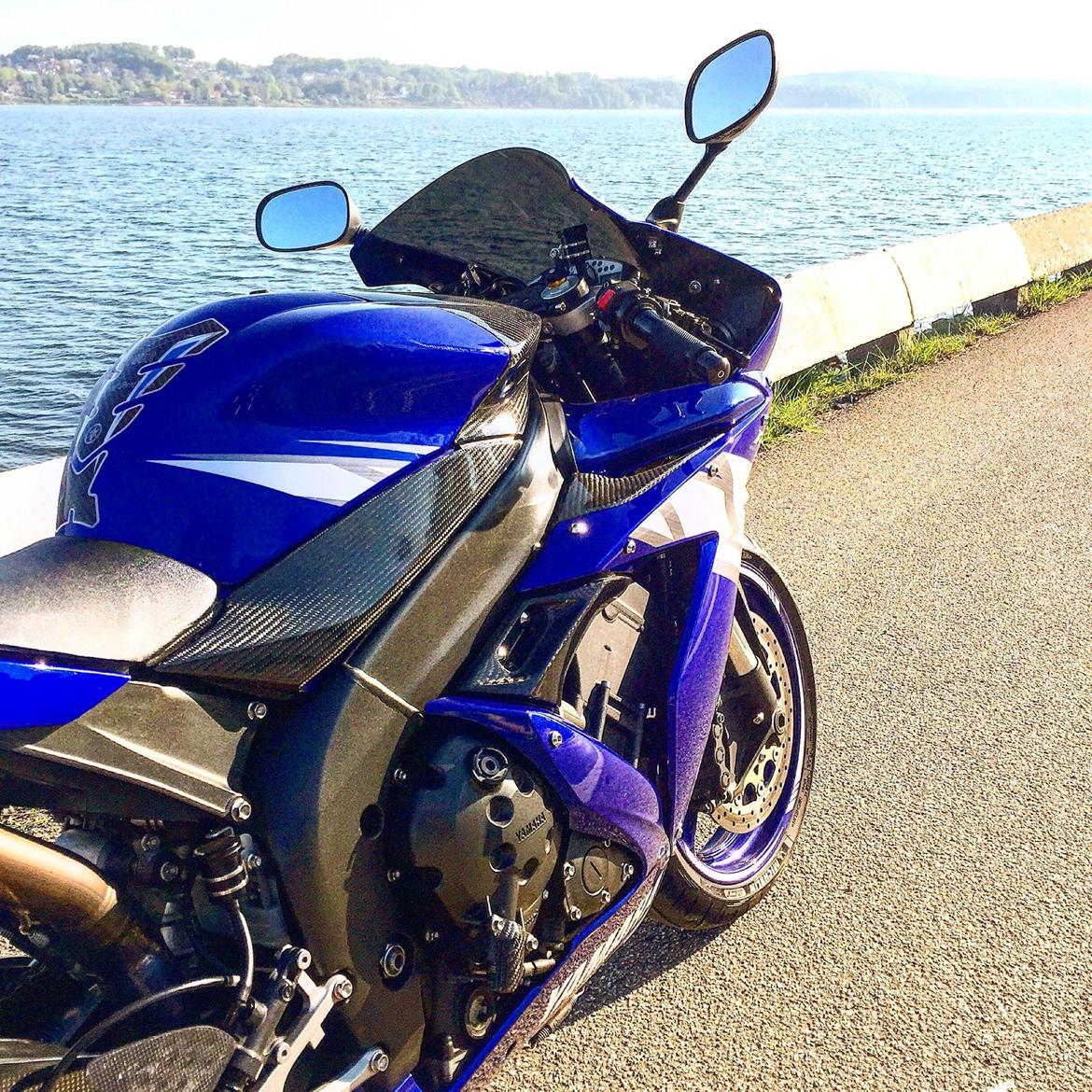 Yamaha R1 billede 19