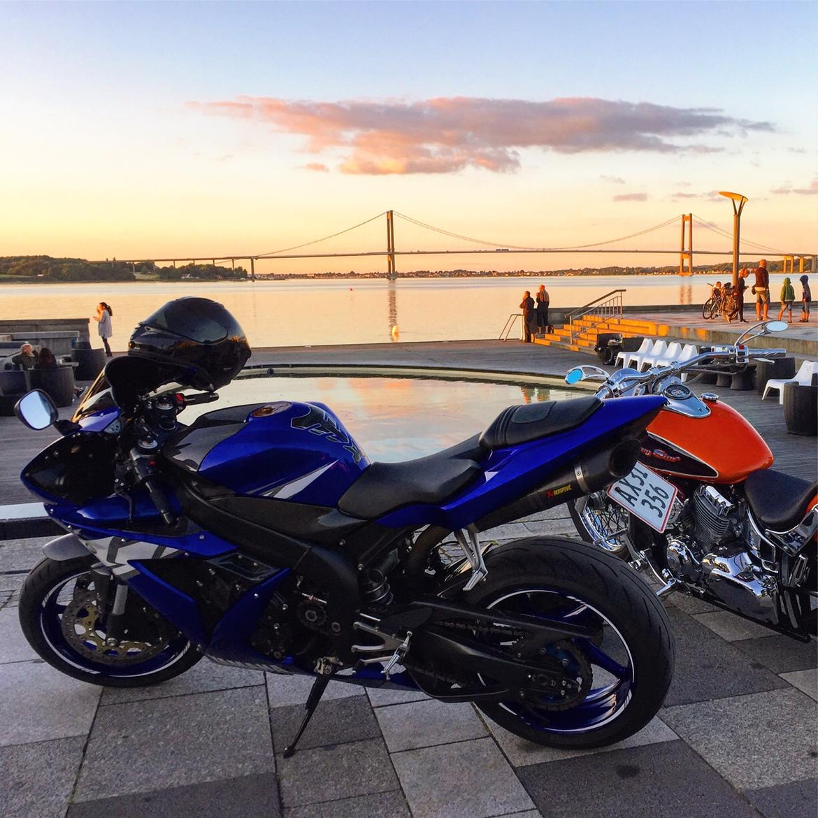 Yamaha R1 billede 17