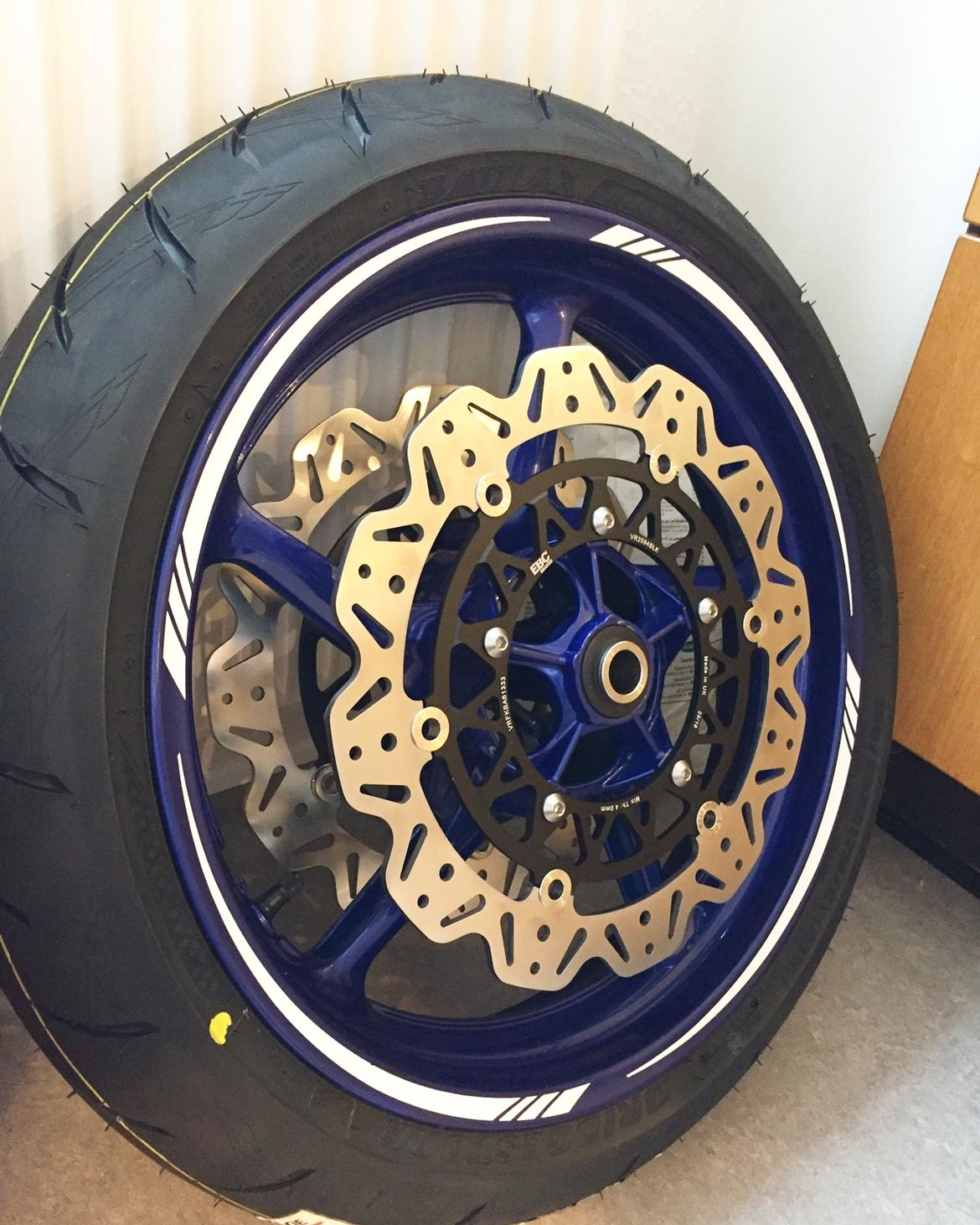 Yamaha R1 billede 24