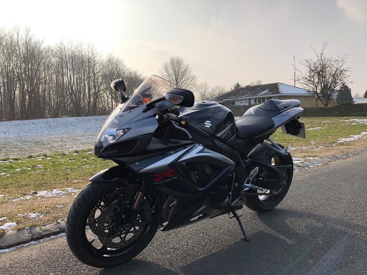 Suzuki GSXR 750 K7 billede 5