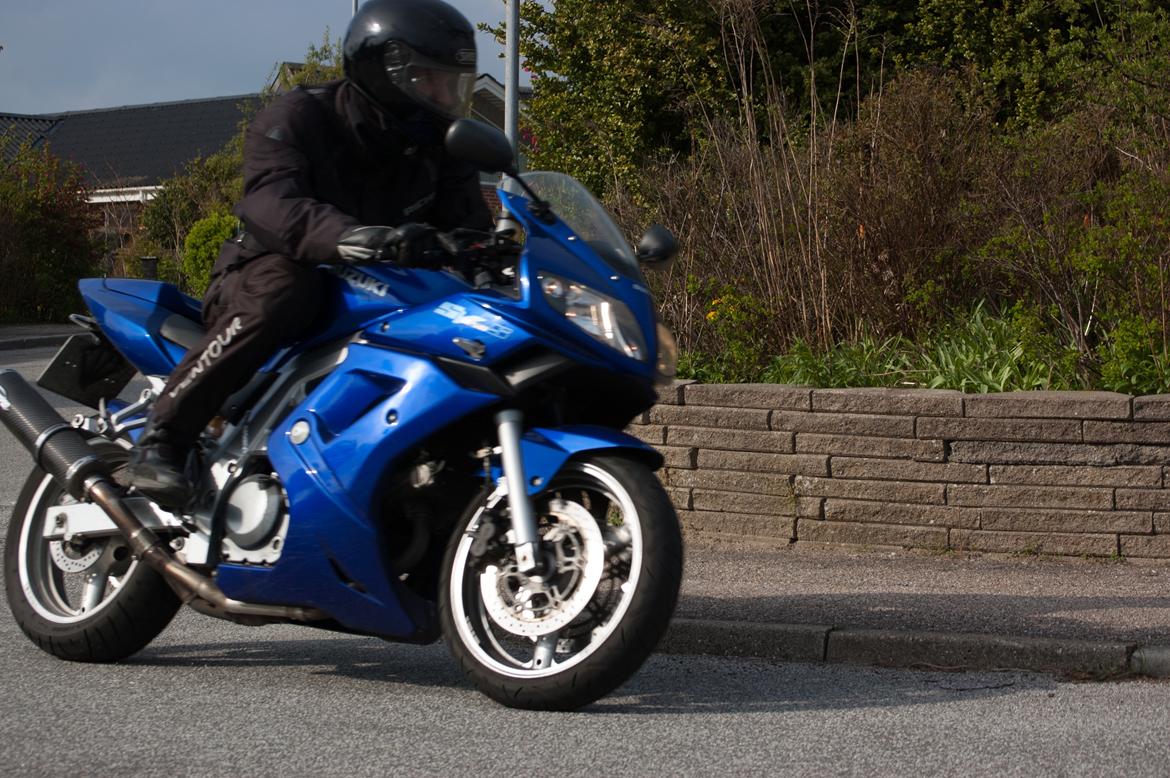 Suzuki sv650s billede 3