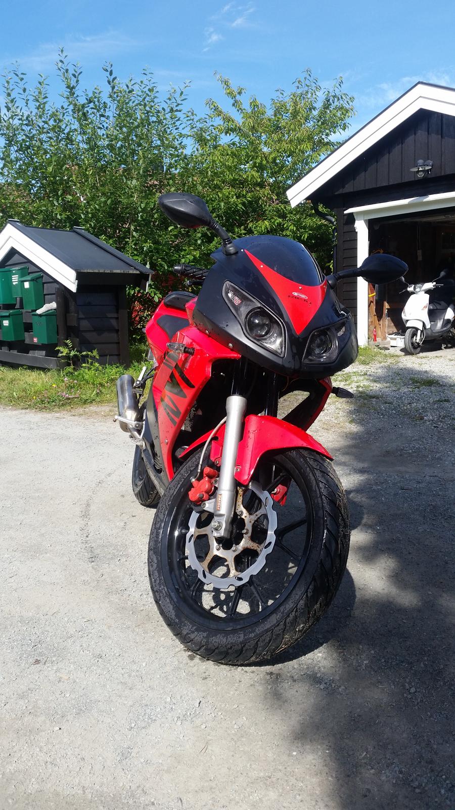 Rau Rieju rs125 billede 1