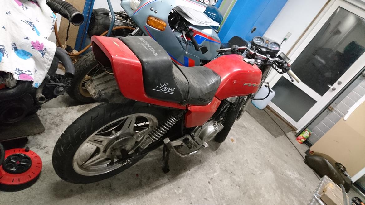 Honda Cb 400 N bliver ombygget til model N. SPORT billede 7