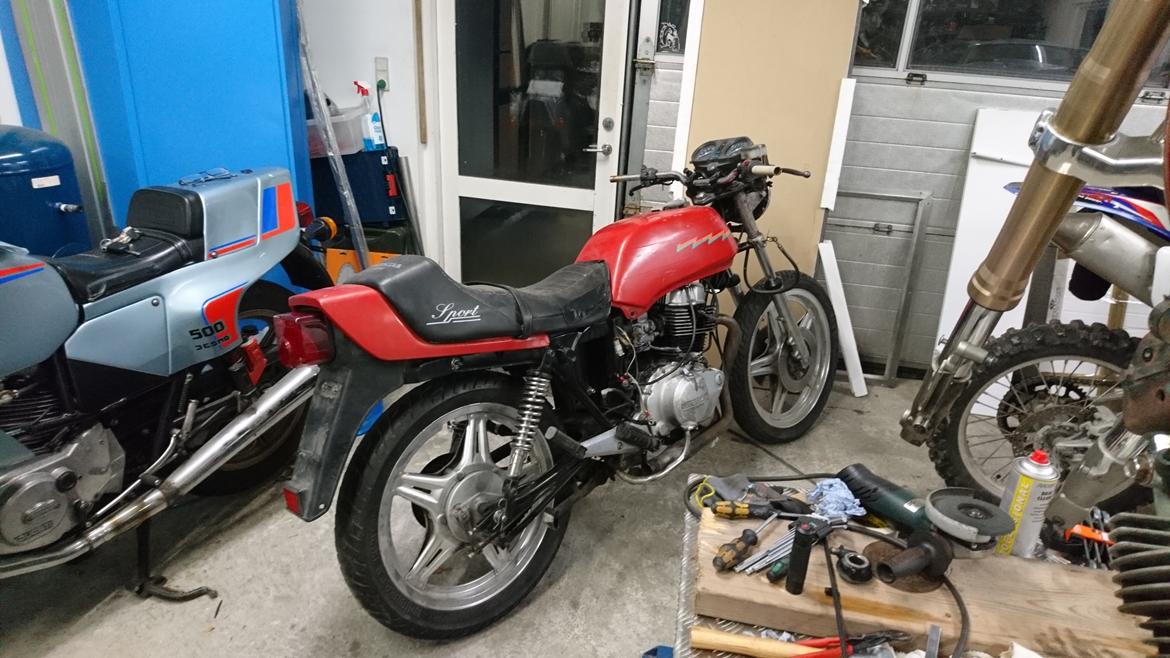 Honda Cb 400 N bliver ombygget til model N. SPORT billede 17