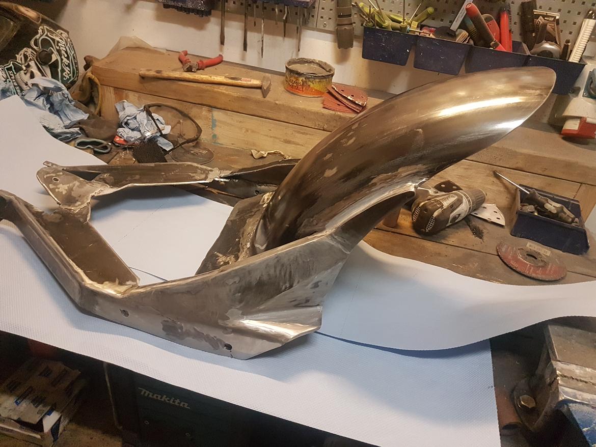 Suzuki M800 - lidt sliben hjalp på finishen billede 27