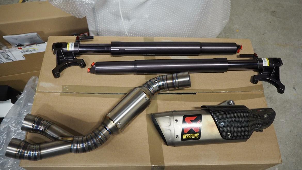 Yamaha 2015 R1M / R1  billede 24