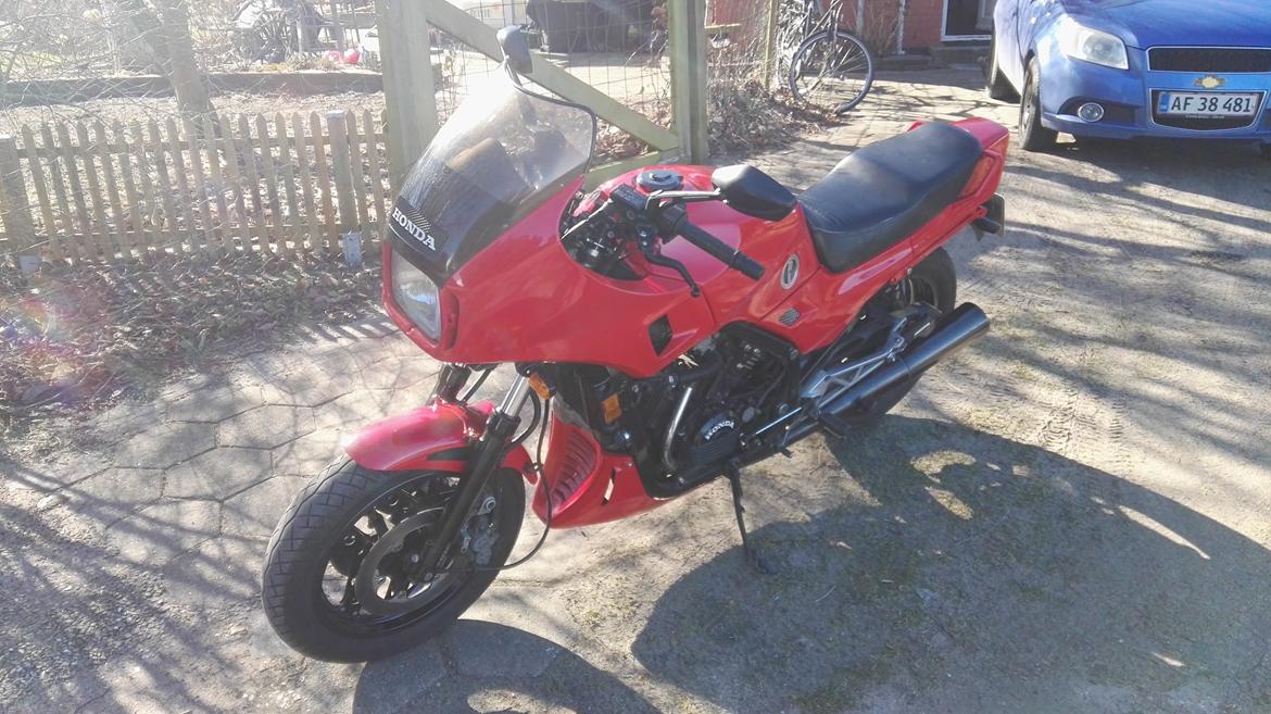 Honda VF1000F (Solgt) billede 7