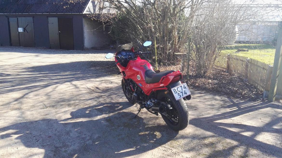 Honda VF1000F (Solgt) billede 8