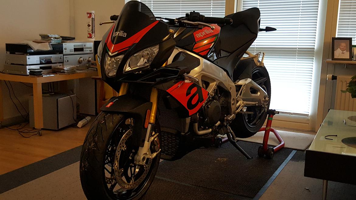 Aprilia Tuono V4RR billede 2