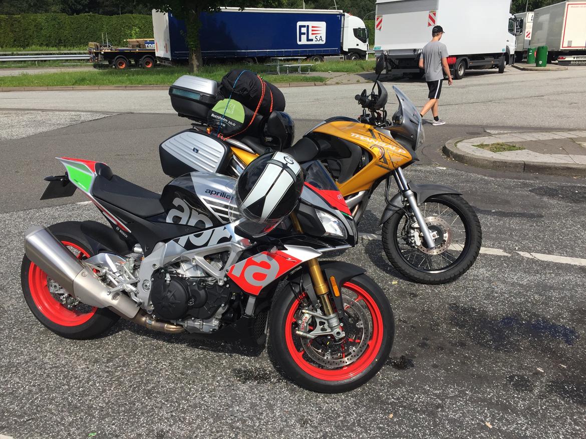 Aprilia Tuono 1100 Factory billede 9