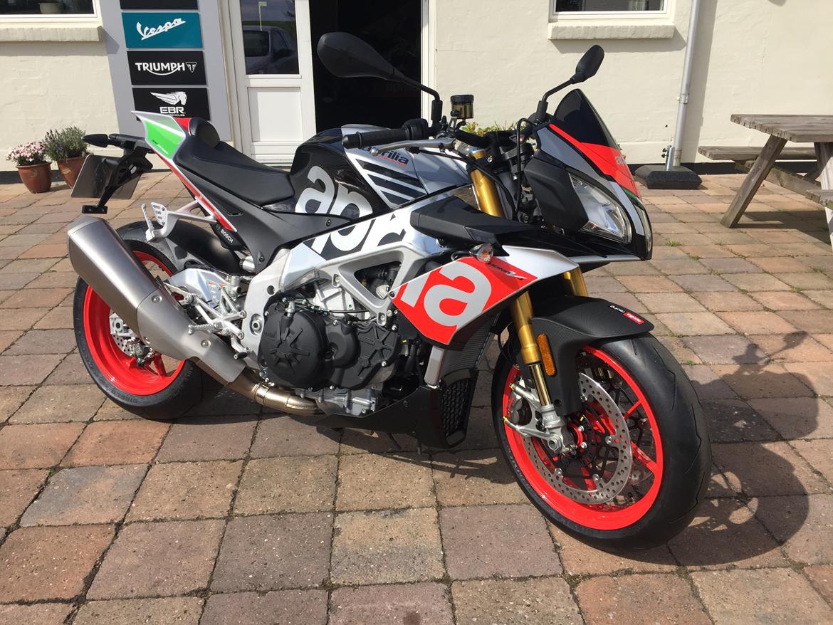 Aprilia Tuono 1100 Factory billede 8