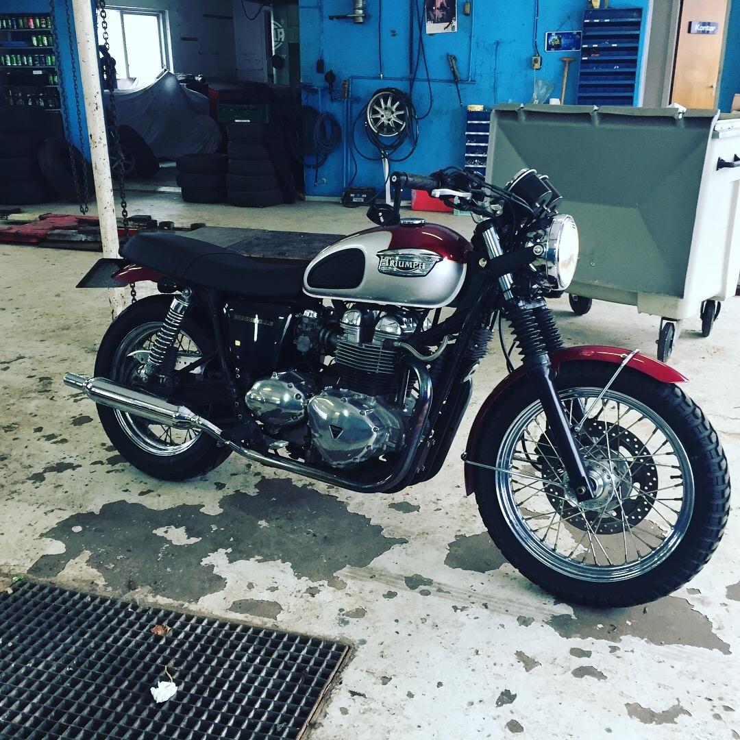 Triumph Bonneville T100 billede 4