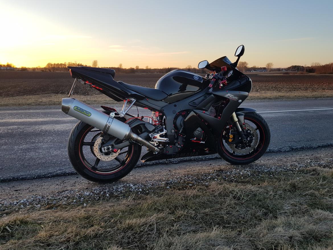 Yamaha yzf r6  billede 10