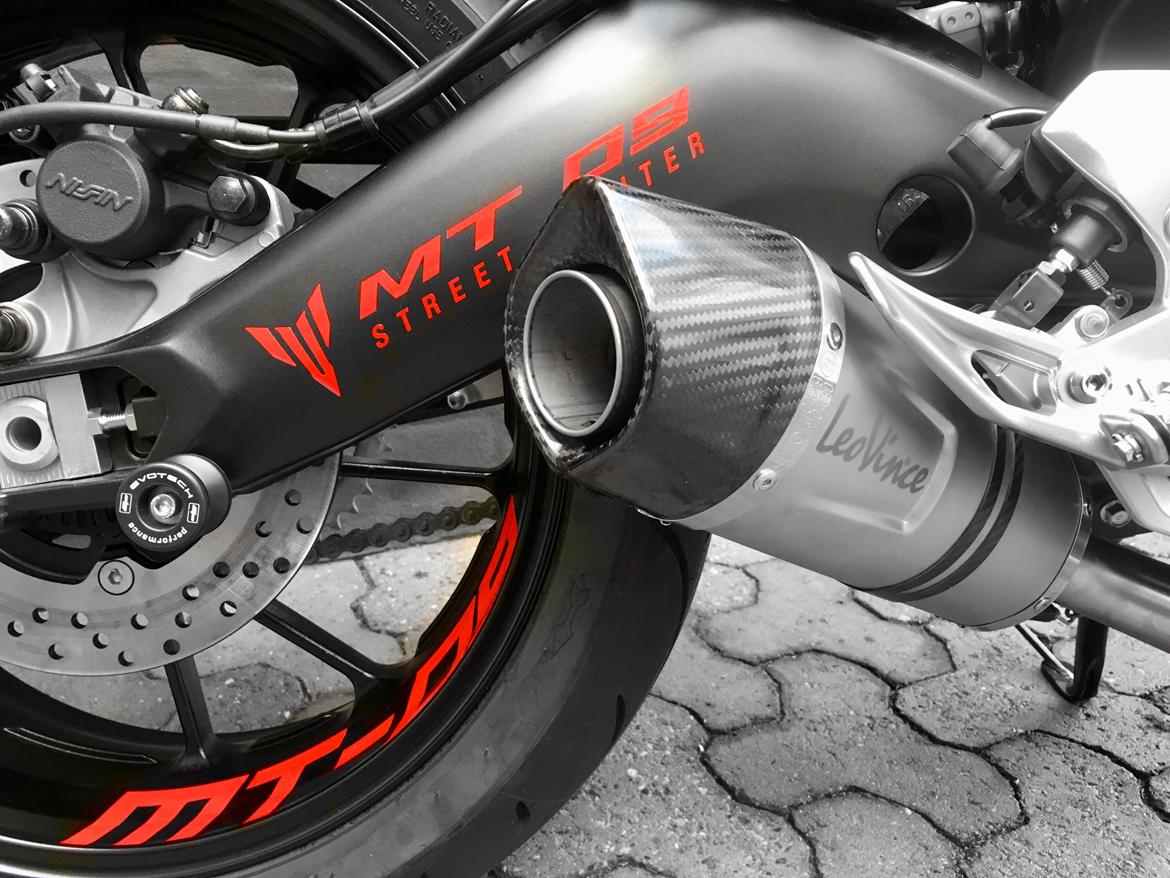 Yamaha MT-09 "BAGHJULS KONGEN II" - Div. MT-09 stickers billede 5