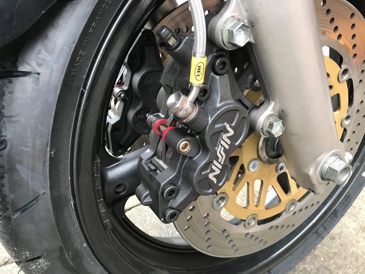 Suzuki GSF 1200N "BANDIT" (SOLGT) - SUZUKI GSF 1200 1999 BREMBO SINTER HEL STÅLARMERET billede 5