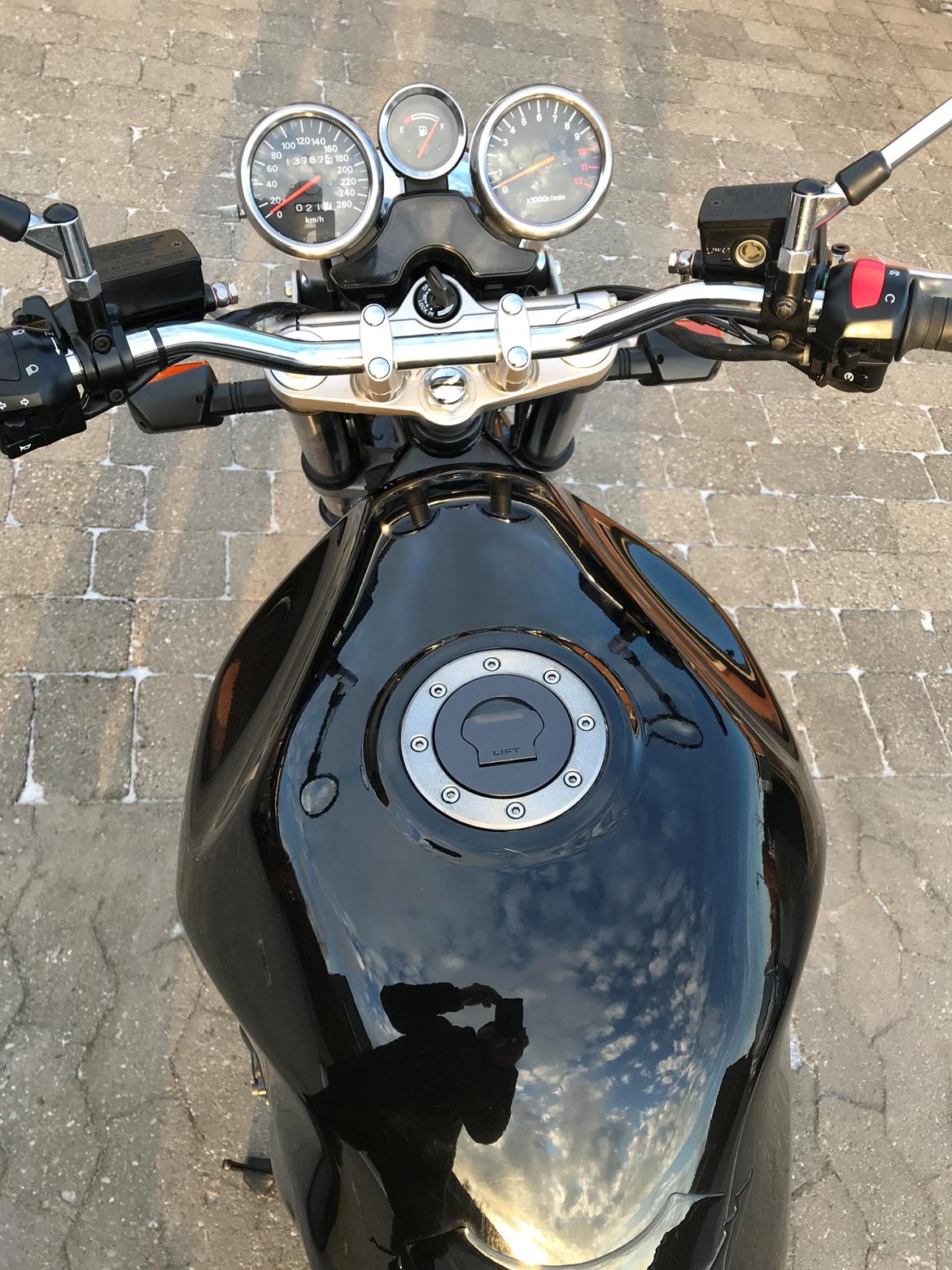 Suzuki GSF 1200N "BANDIT" (SOLGT) - SUZUKI GSF 1200 1999 13800KM billede 4