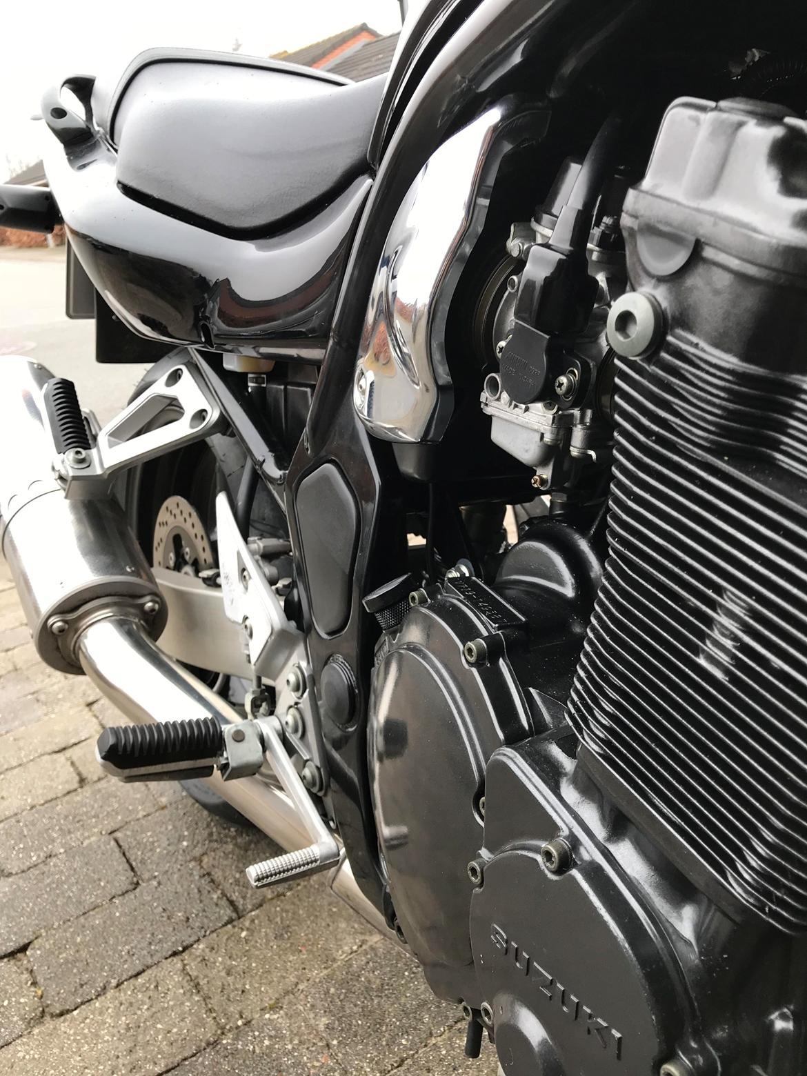 Suzuki GSF 1200N "BANDIT" (SOLGT) billede 7