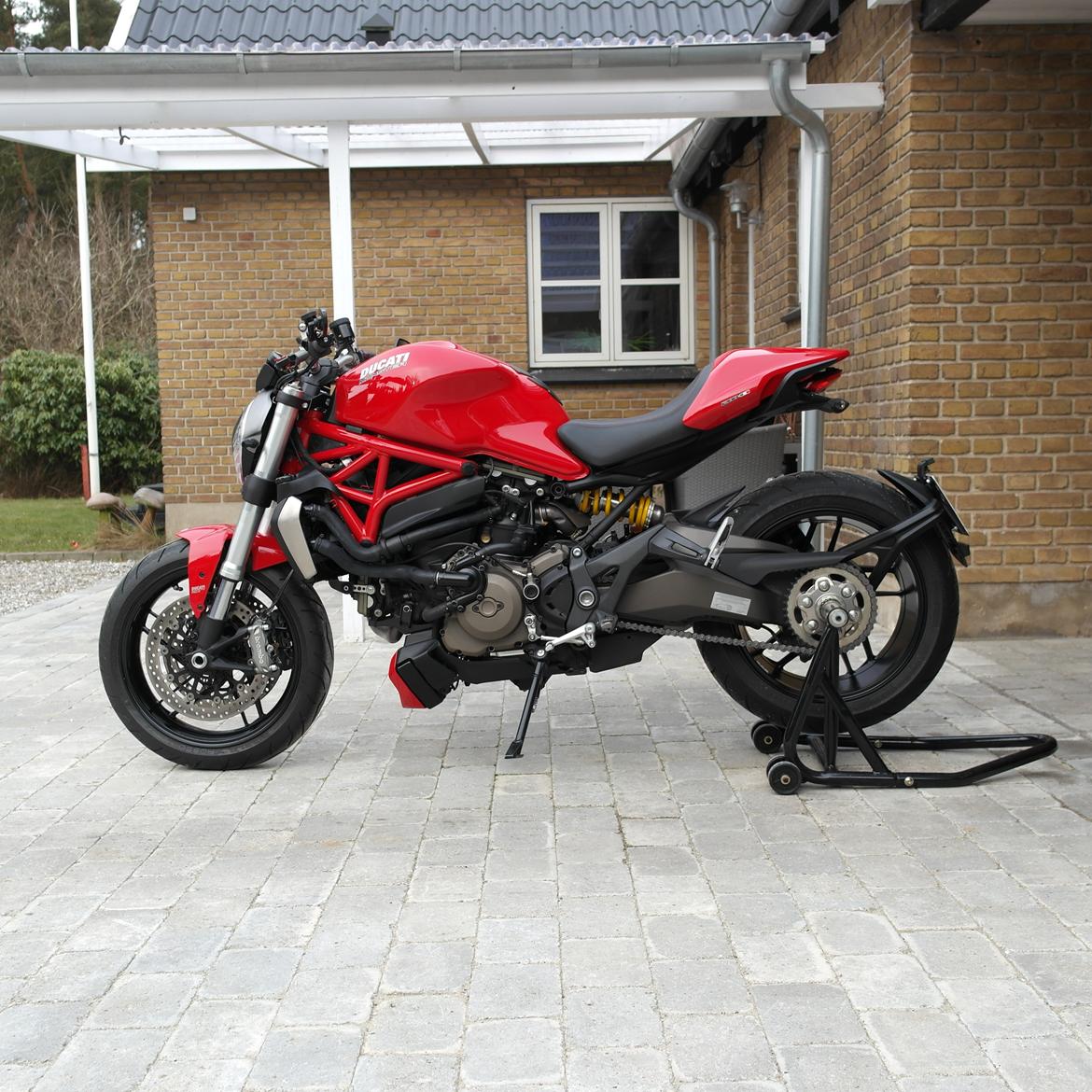 Ducati Monster 1200 (Solgt) billede 2