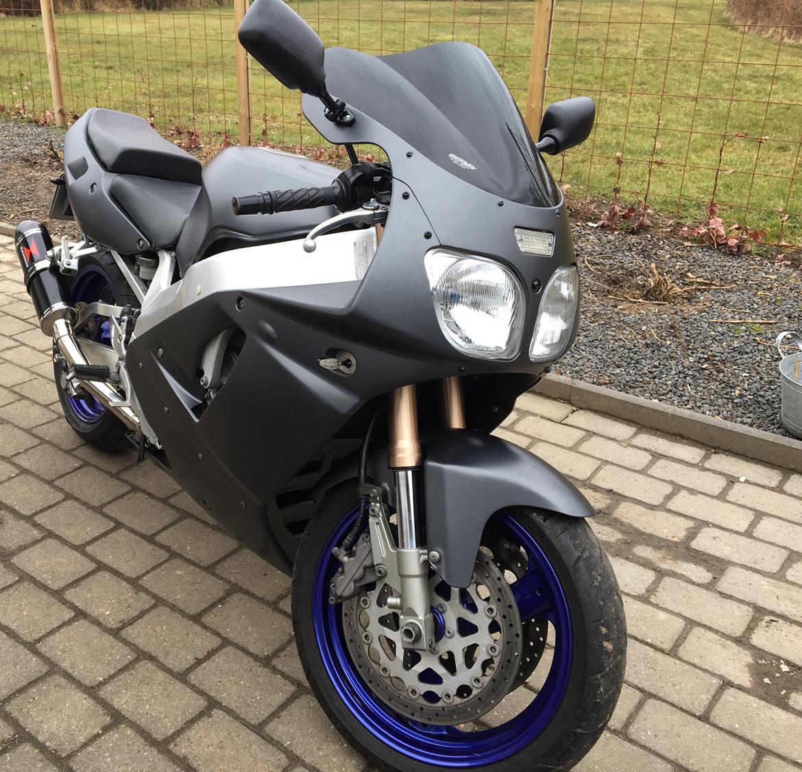 Yamaha YZF 750 R (SOLGT) billede 1