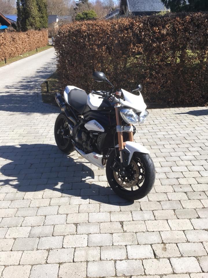 Triumph Speed Triple 1050 billede 2