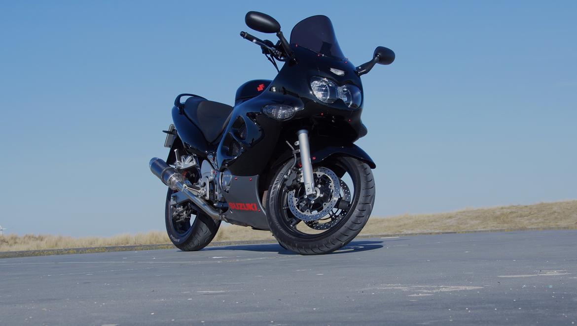 Suzuki gsx 750f billede 8