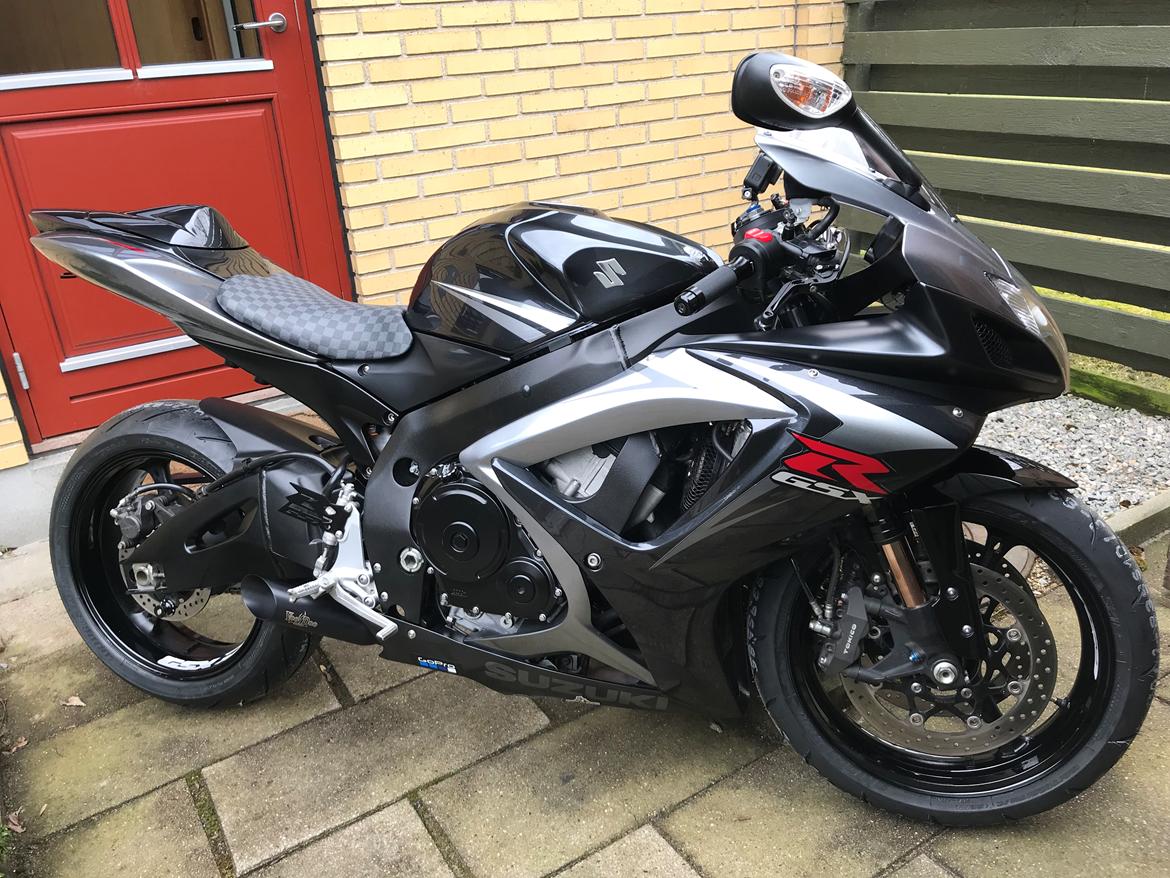 Suzuki Gsxr 750 K7 billede 7