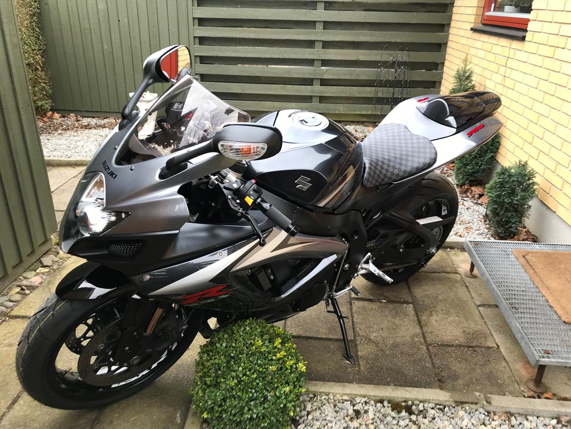 Suzuki Gsxr 750 K7 billede 10