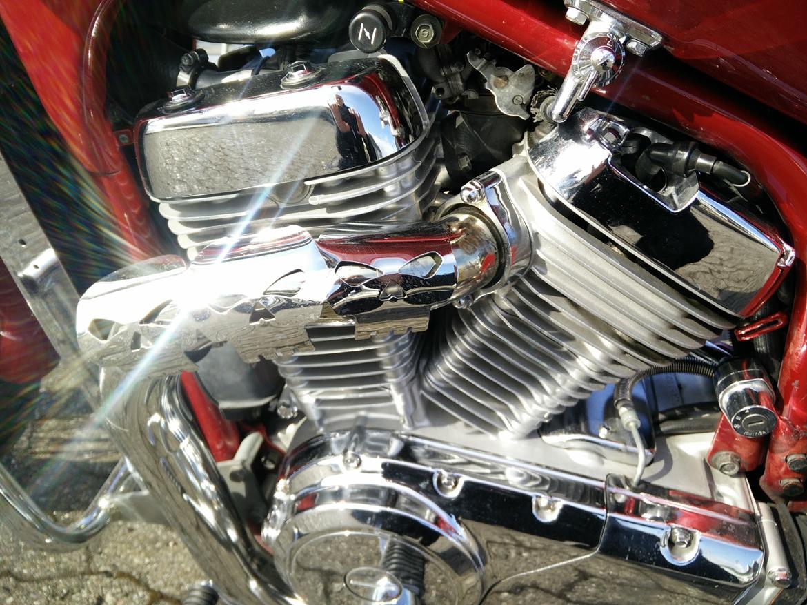 Suzuki Intruder VS800 billede 8