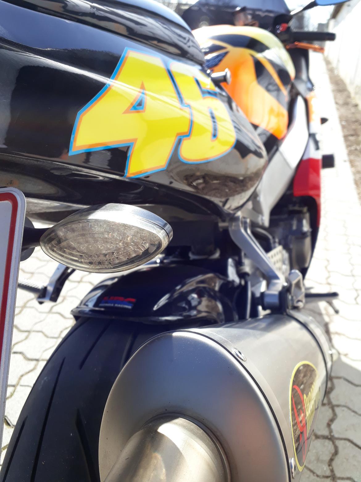 Honda CBR 929 RR billede 2