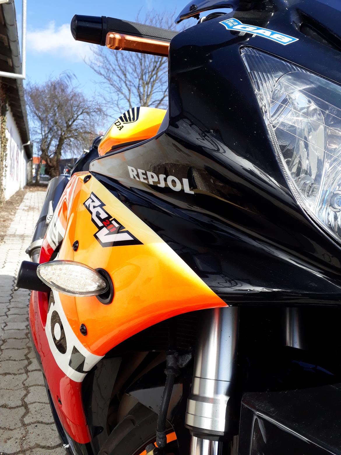 Honda CBR 929 RR billede 4