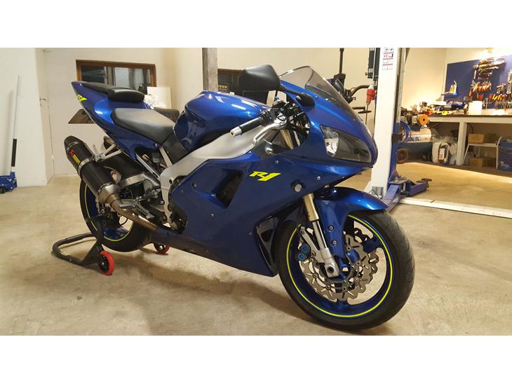 Yamaha YZF R1 billede 1