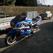 Suzuki GSXR750