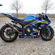 Suzuki GSX-R 1000 K7 Baneracer