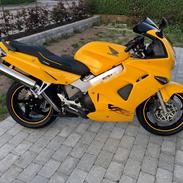 Honda VFR 800