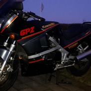 Kawasaki GPZ 600 R