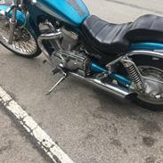 Suzuki vs800 (I TIP TOP STAND)