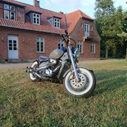 Suzuki Vl800