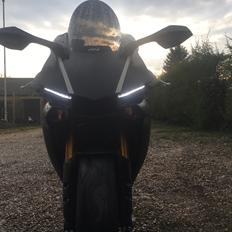 Yamaha YZF-R1