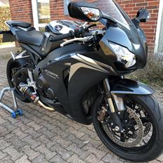 Honda CBR FIREBLADE 1000RR