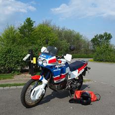 Honda XRV 650 Africa Twin (750 bastard)