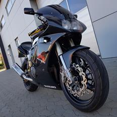 Suzuki GSXR 400 