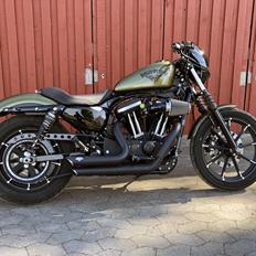 Harley Davidson Sportster XL883N Iron 