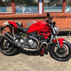 Ducati Monster 1200