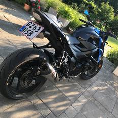 Suzuki GSXS 750