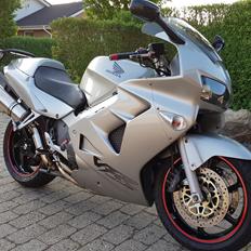 Honda VFR 800