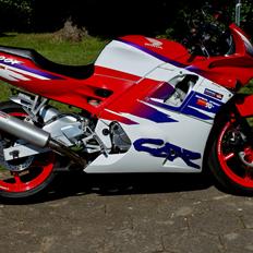 Honda CBR 600 F2 PC25