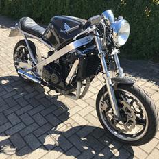 Honda VFR 750 Cafe Racer one of a kind