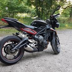 Triumph Street Triple 765 R