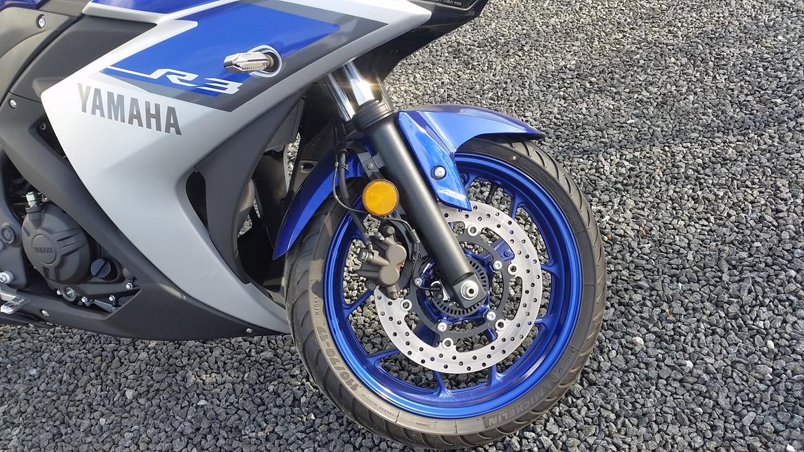 Yamaha YZF R3 billede 8